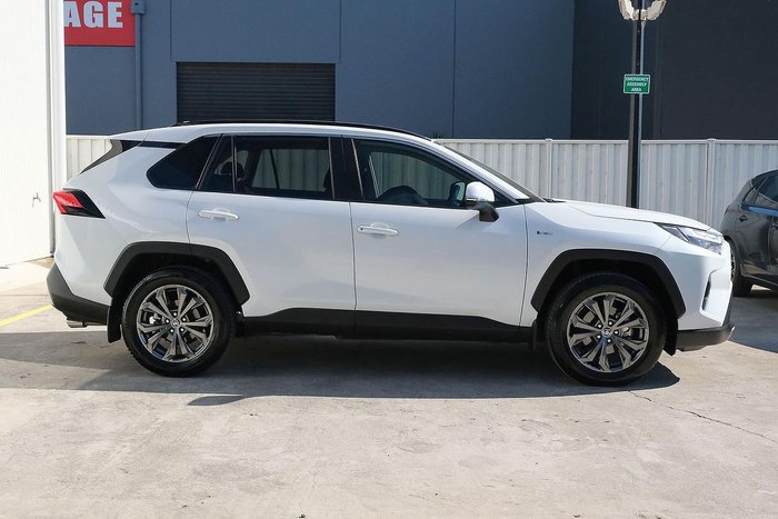 2025 Toyota RAV4 GXL