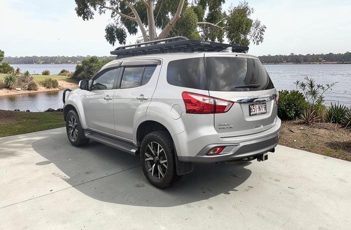 2021 Isuzu MU-X LS-U