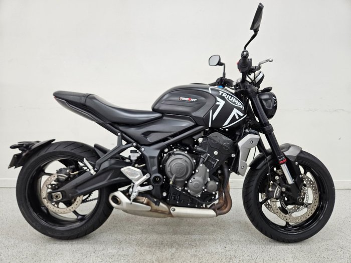 2023 Triumph TRIDENT 660 Black