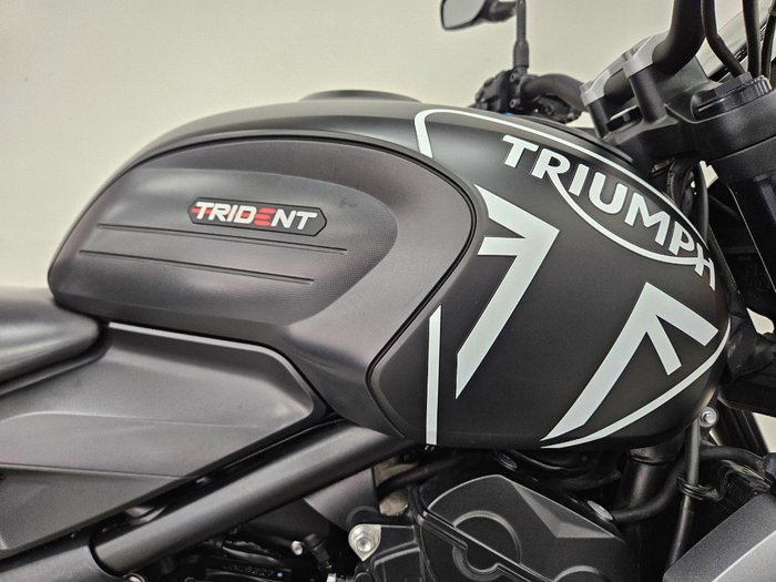 2023 Triumph TRIDENT 660 Black