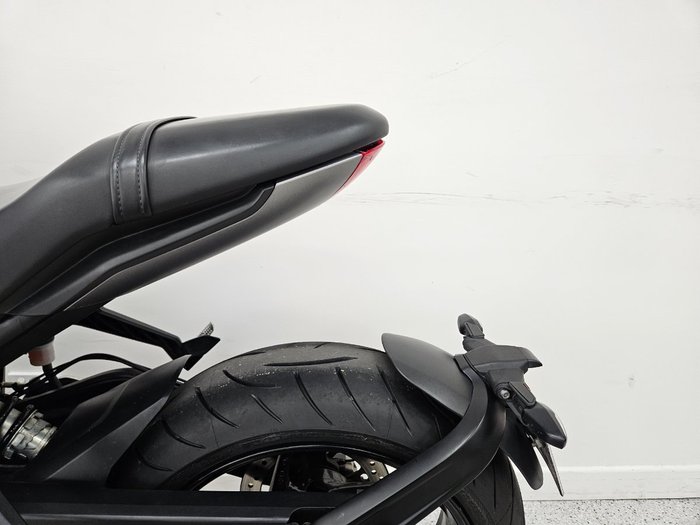 2023 Triumph TRIDENT 660 Black