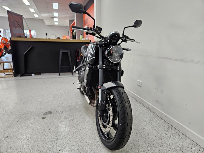 2023 Triumph TRIDENT 660 Black
