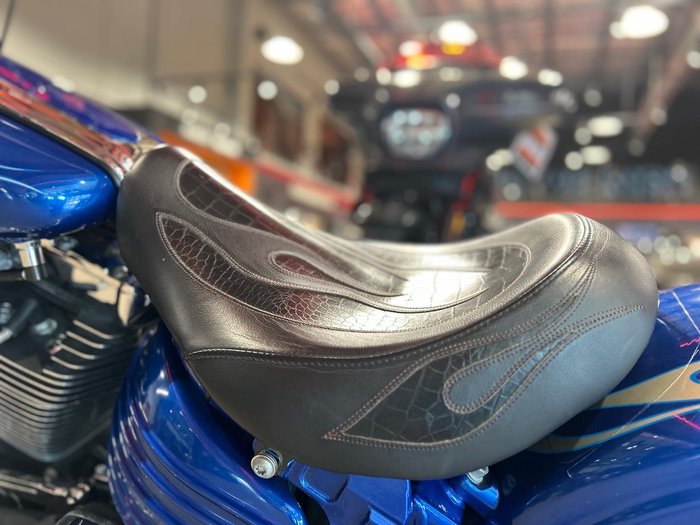 2009 Harley-Davidson Rocker C 96 (FXCWC) Softail Blue