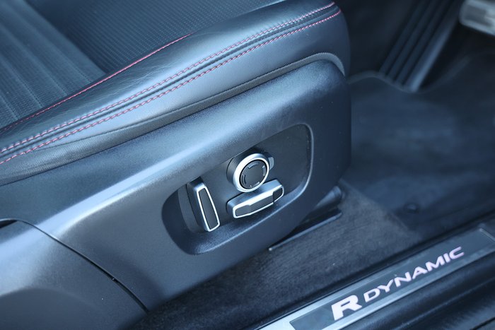 2022 LAND ROVER DISCOVERY SPORT P250 R-DYNAMIC HSE (183kW)