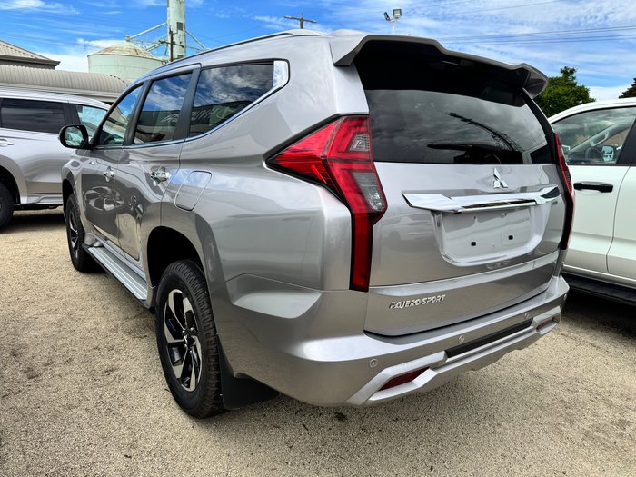 2024 MITSUBISHI Pajero Sport GLS