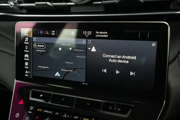 2025 Maserati Grecale MODENA 330HP HYBRID BIANCO ASTRO