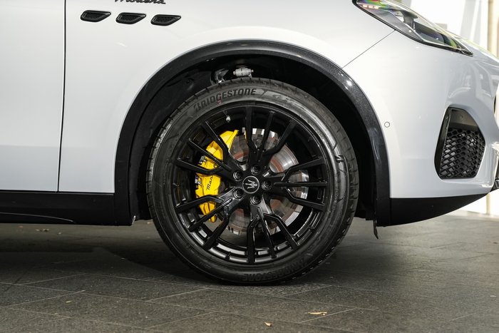 2025 Maserati Grecale MODENA 330HP HYBRID BIANCO ASTRO