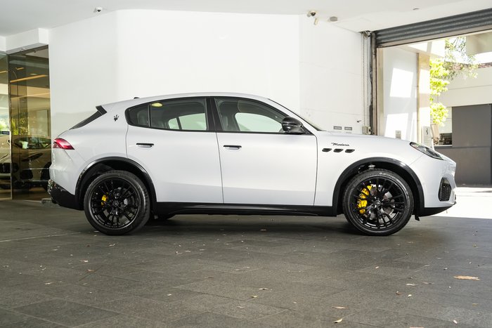 2025 Maserati Grecale MODENA 330HP HYBRID BIANCO ASTRO