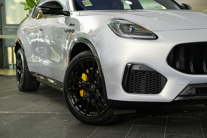 2025 Maserati Grecale MODENA 330HP HYBRID BIANCO ASTRO