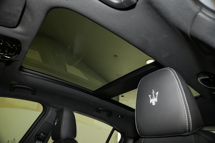 2025 Maserati Grecale MODENA 330HP HYBRID BIANCO ASTRO