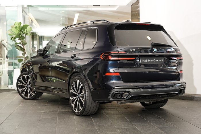 2024 BMW X7 M60i