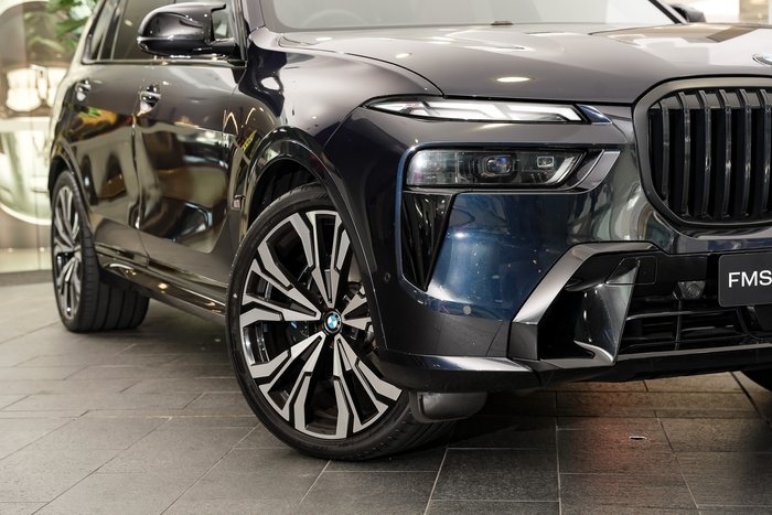 2024 BMW X7 M60i