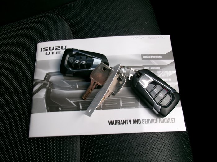 2022 ISUZU D-MAX X-TERRAIN (4x4)