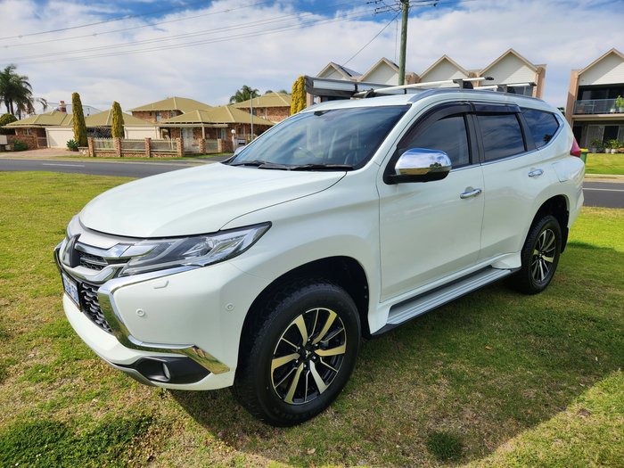 2017 Mitsubishi Pajero Sport GLS