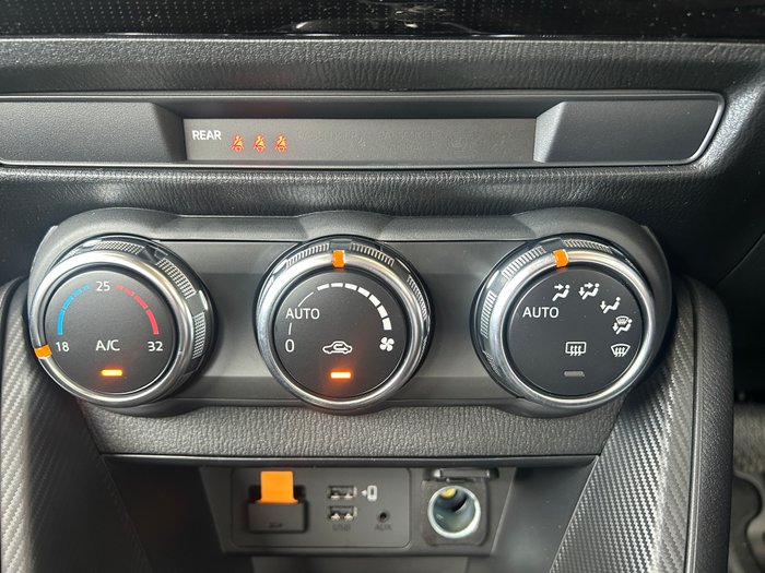 2025 Mazda 2 G15 Evolve