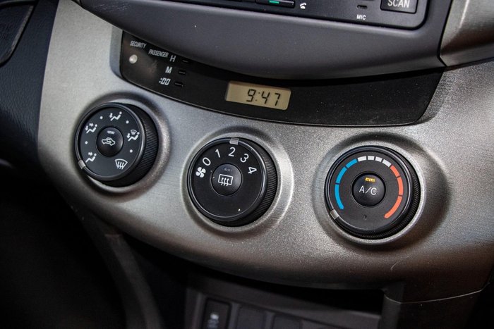 2010 Toyota RAV4 Altitude