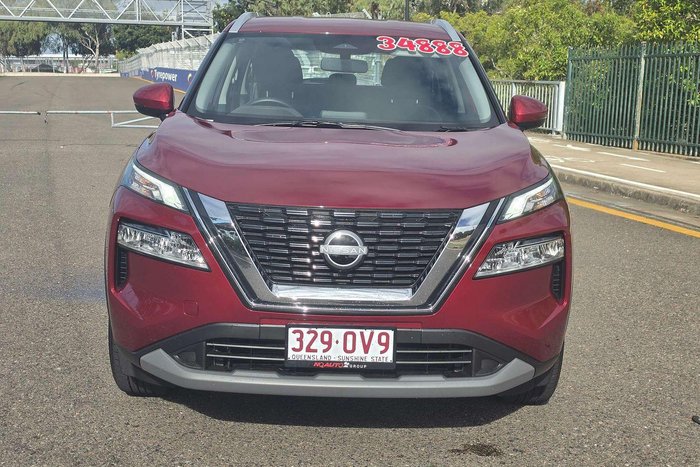 2025 Nissan X-TRAIL ST