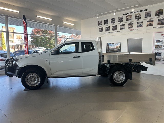2026 ISUZU D-MAX SX