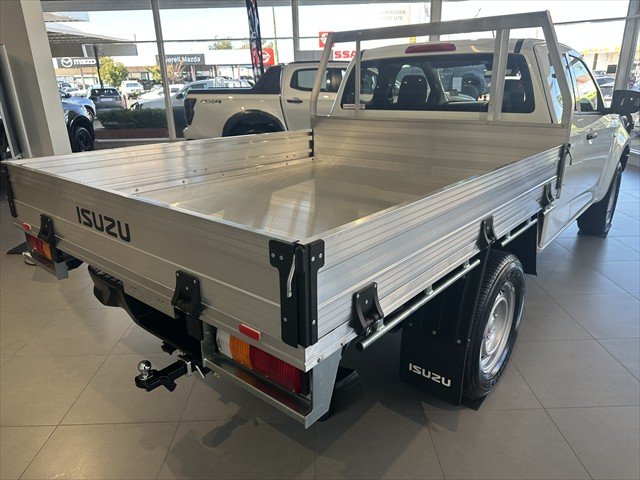 2026 ISUZU D-MAX SX