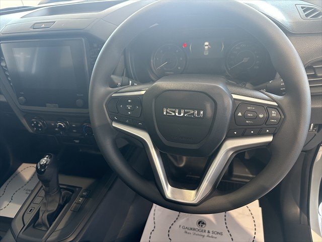 2026 ISUZU D-MAX SX