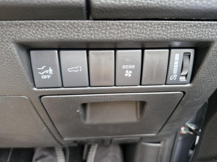 2026 Isuzu MU-X X-TERRAIN