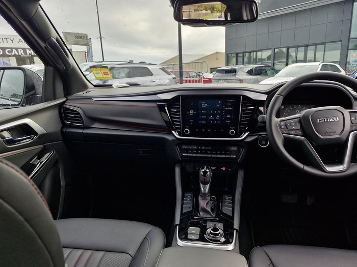 2026 Isuzu MU-X X-TERRAIN