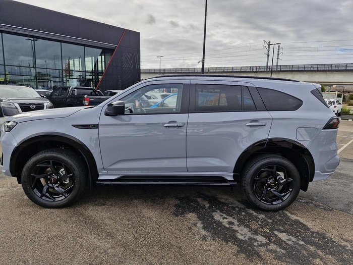 2026 Isuzu MU-X X-TERRAIN