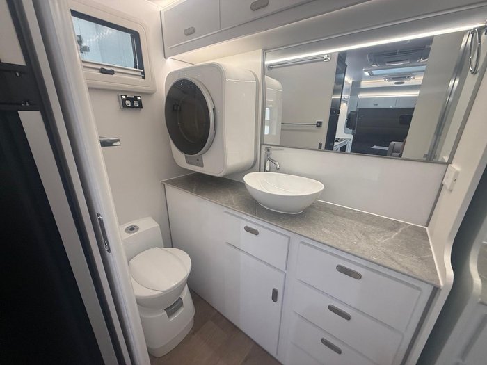2026 JB Caravans Gator X 18'6 Dual Axle Fd Club Lounge