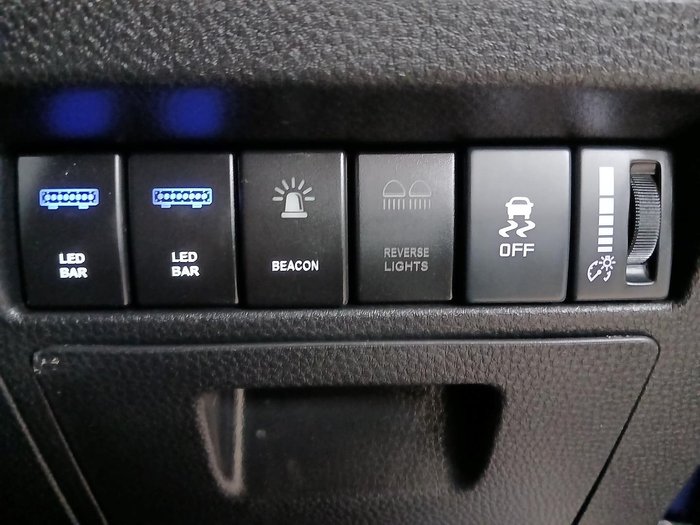 2021 Isuzu D-MAX LS-U