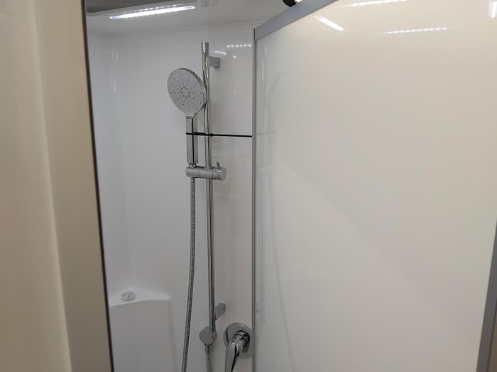 2026 Traveller Brand New Model 20Ft Cruise Triple Bunk Van