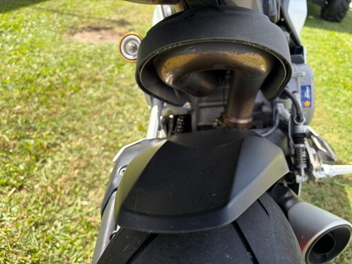 2023 DUCATI PANIGALE V2 White