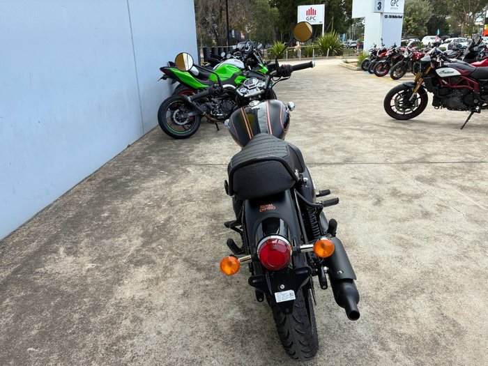 2025 Royal Enfield 2025 Royal Enfield 350CC BULLET 350 ROAD Black Gold