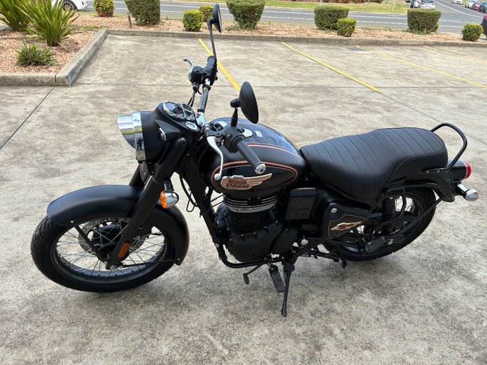2025 Royal Enfield 2025 Royal Enfield 350CC BULLET 350 ROAD Black Gold