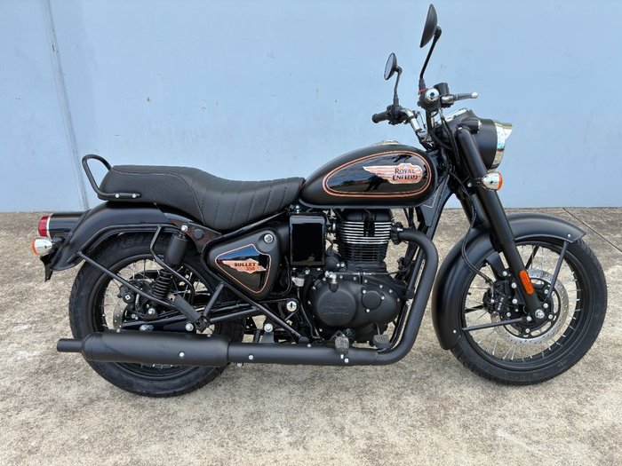 2025 Royal Enfield 2025 Royal Enfield 350CC BULLET 350 ROAD Black Gold