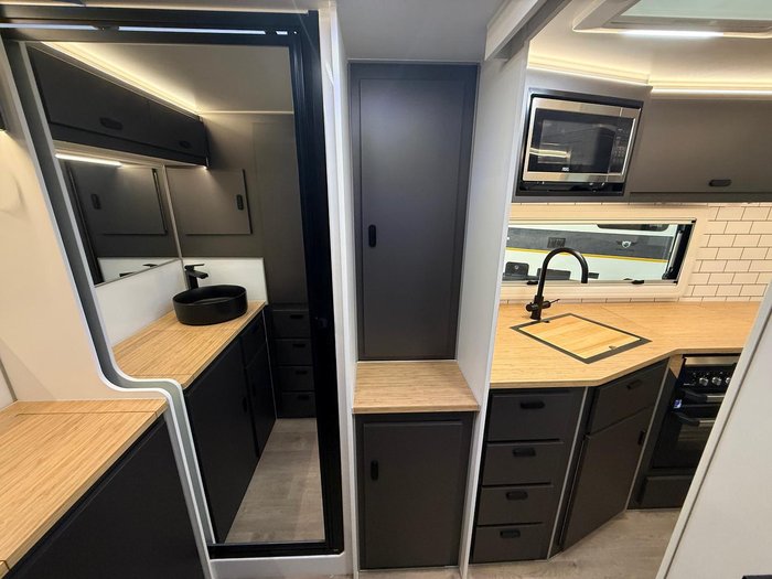 2026 JB Caravans Dirt Road Xtreme 22' My26