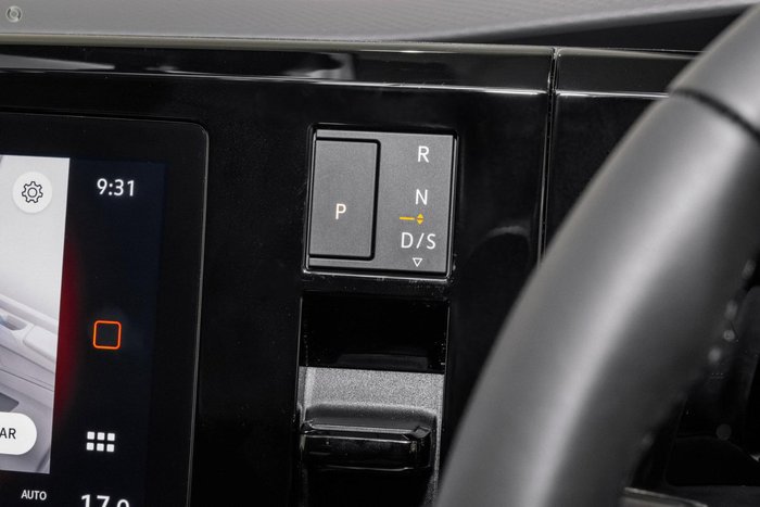 2025 Volkswagen Multivan TDI360 Life