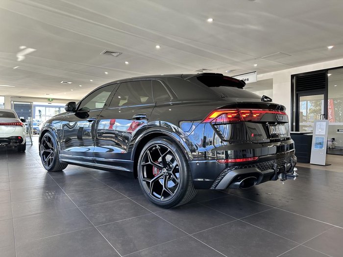 2025 Audi RS Q8 TFSI performance