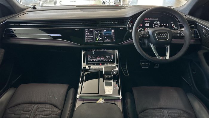 2025 Audi RS Q8 TFSI performance