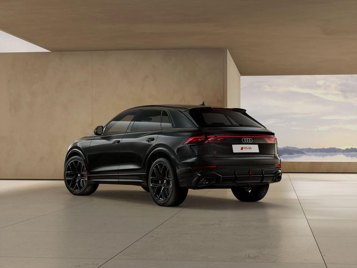 2025 Audi RS Q8 TFSI performance