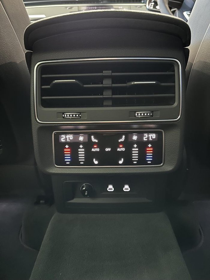 2025 Audi RS Q8 TFSI performance