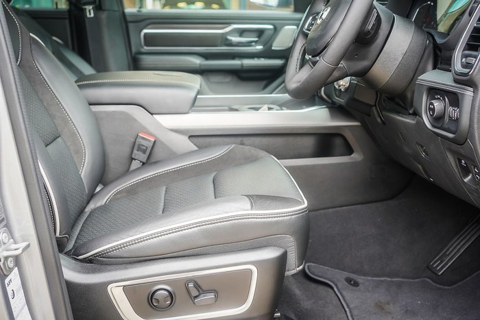 2025 RAM 1500 Laramie Sport Hurricane SO RamBox