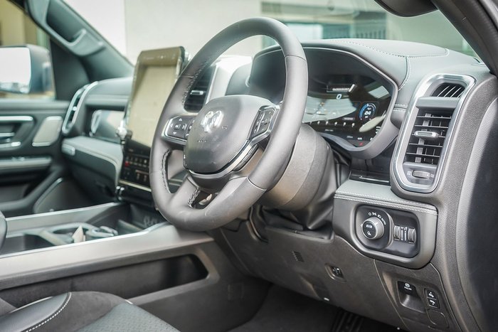 2025 RAM 1500 Laramie Sport Hurricane SO RamBox