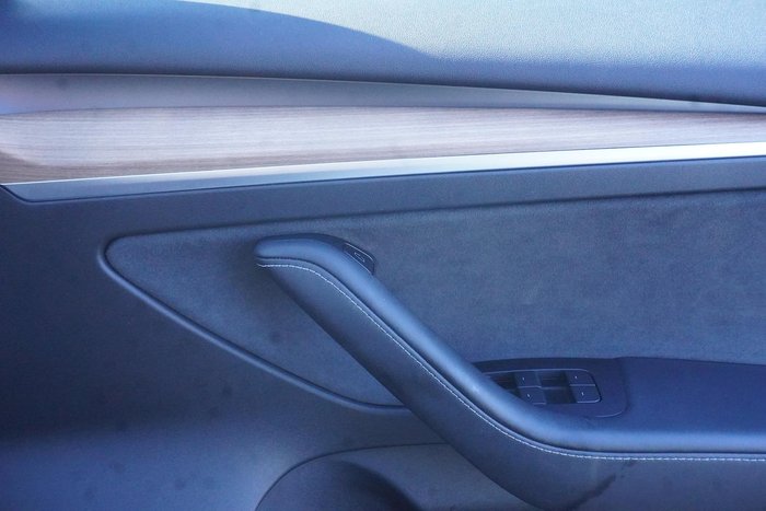 2022 Tesla Model 3 Rear-Wheel Drive