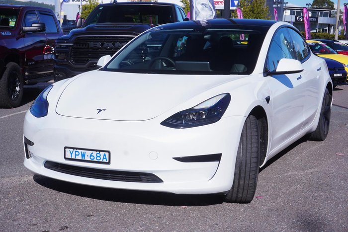 2022 Tesla Model 3 Rear-Wheel Drive