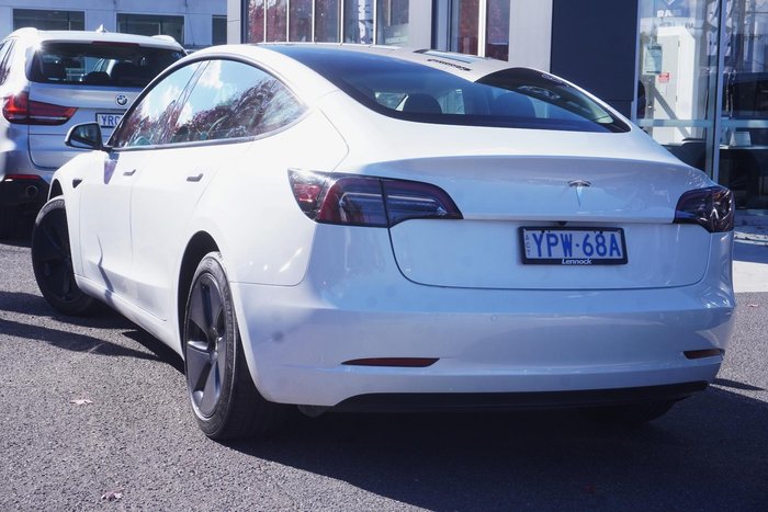 2022 Tesla Model 3 Rear-Wheel Drive