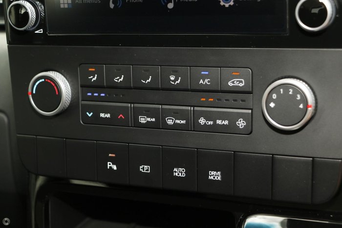 2026 Hyundai STARIA