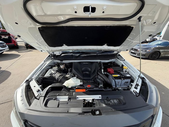 2025 Isuzu D-MAX SX MY24 4X4 Dual Range Mineral White