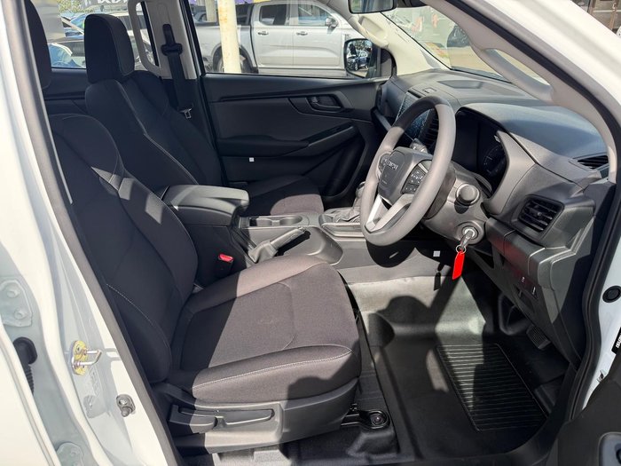 2025 Isuzu D-MAX SX MY24 4X4 Dual Range Mineral White