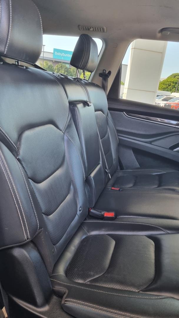 2022 LDV D90 Executive