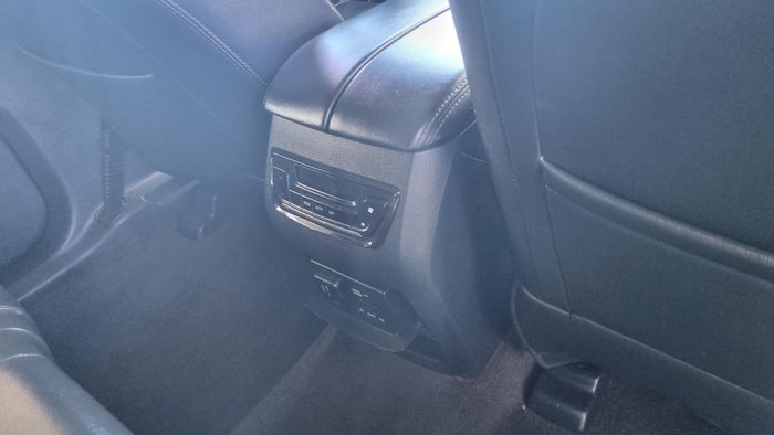 2022 LDV D90 Executive